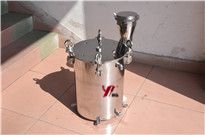 <b>不銹鋼壓力桶，東莞壓力桶廠家講述兩種材質(zhì)的區(qū)別</b>