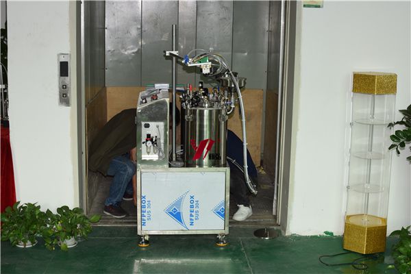 led電源灌膠機(jī)