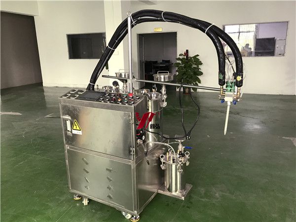 專業(yè)半自動灌膠機